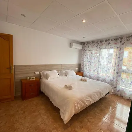 Reina Apartamento Pego